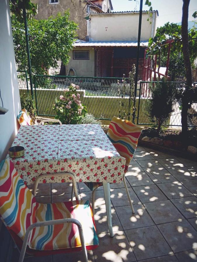 Vila Umicevic Hotel Bijela Exterior photo