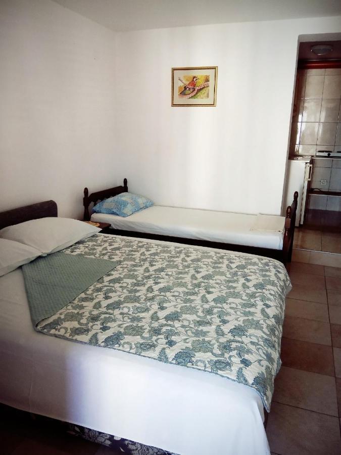Vila Umicevic Hotel Bijela Exterior photo